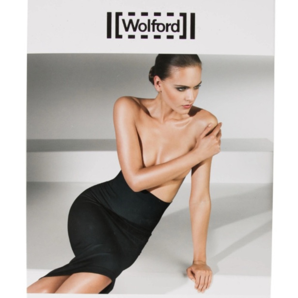 Wolford Valencia Sleek Black Skirt